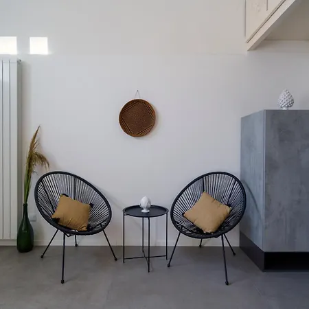 Real Street 21 Apartment