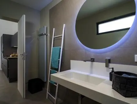 Apartment Real Street 21