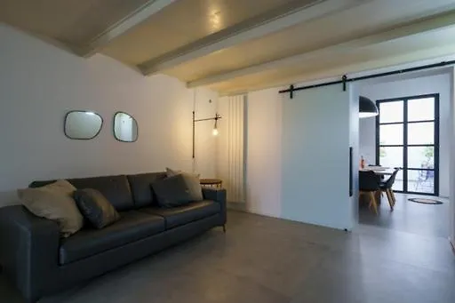 Apartment Real Street 21 *